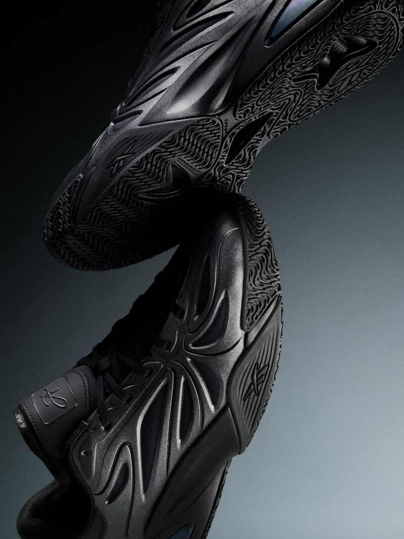 Image for the Tweet beginning: Angel Reese 1: Midnight Diamond