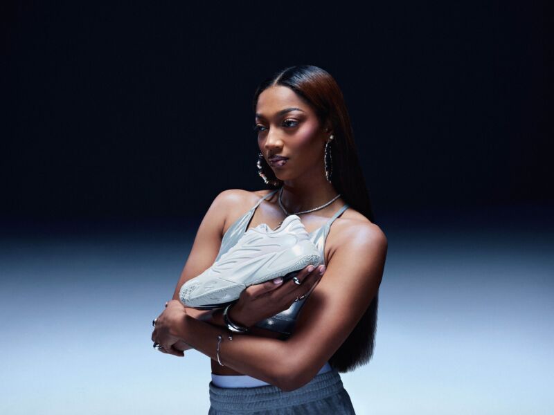 Image for the Tweet beginning: Angel Reese 1: Diamond Dust
New