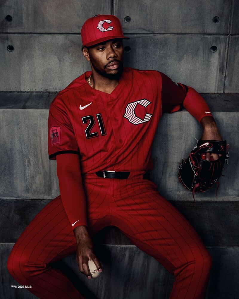 Imagem para o tweet que começa com: «Rooted in Red. Com base em...»