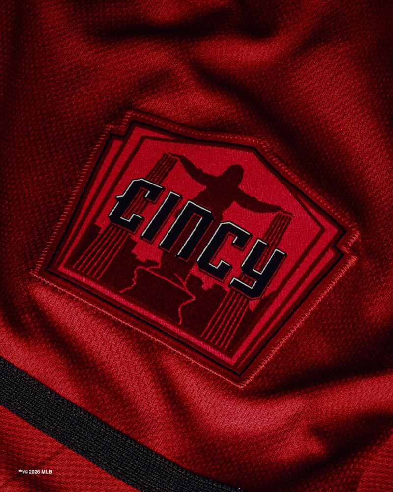 Imagem para o tweet que começa com: «Rooted in Red. Com base em...»