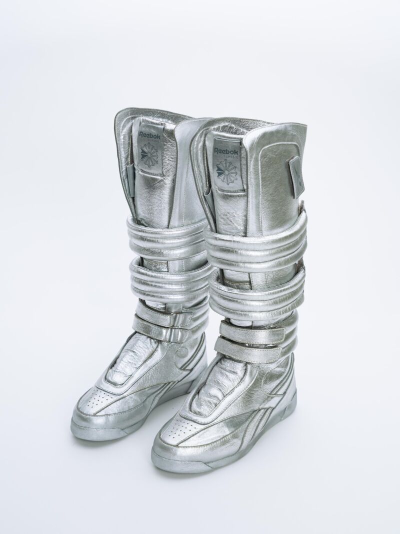 Immagine per il tweet che inizia con: La nascita di un'icona.