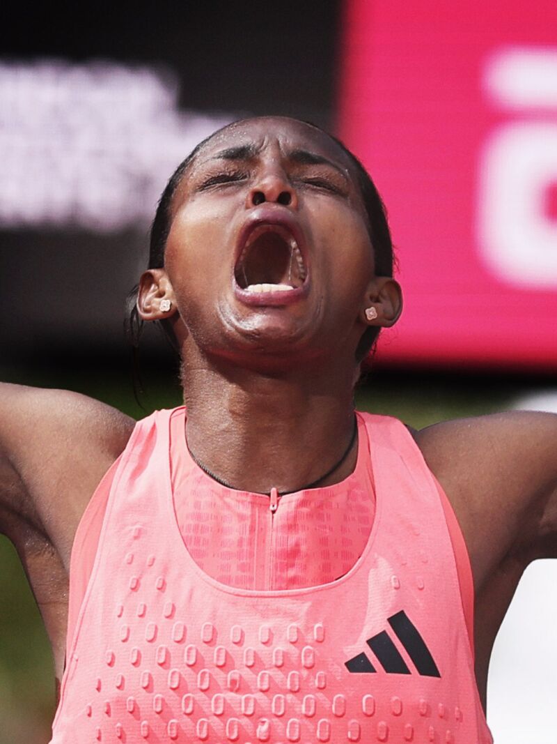 Image for the Tweet beginning: London witnesses the wonder again